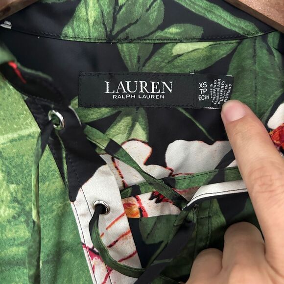 Lauren Ralph Lauren Tropical Print Satin Lace Up Blouse New with Tags XS - Picture 3 of 6